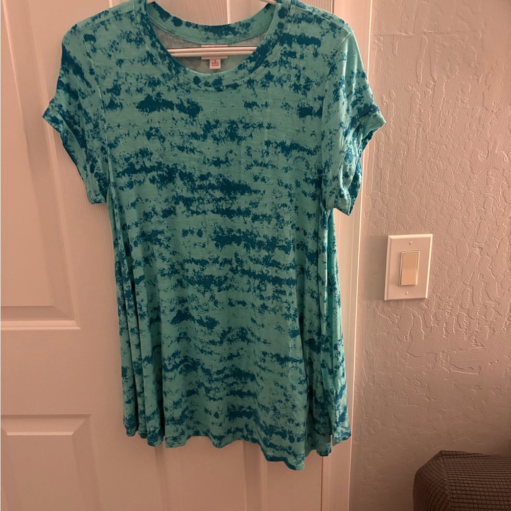 LuLaRoe Teal and Navy Short Sleeve Top